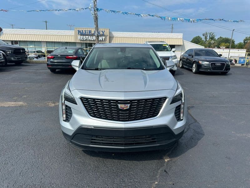 2019 Cadillac XT4 Luxury - Image 2