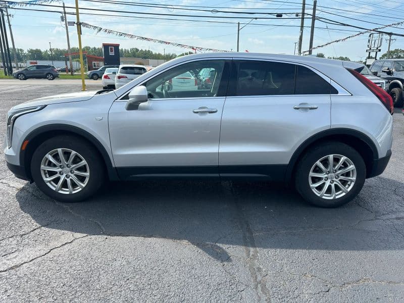 2019 Cadillac XT4 Luxury - Image 4