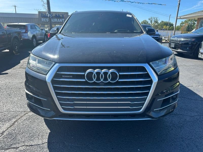 Photo 2 of 2017 Audi Q7 3.0T Prestige Sport Utility 4D