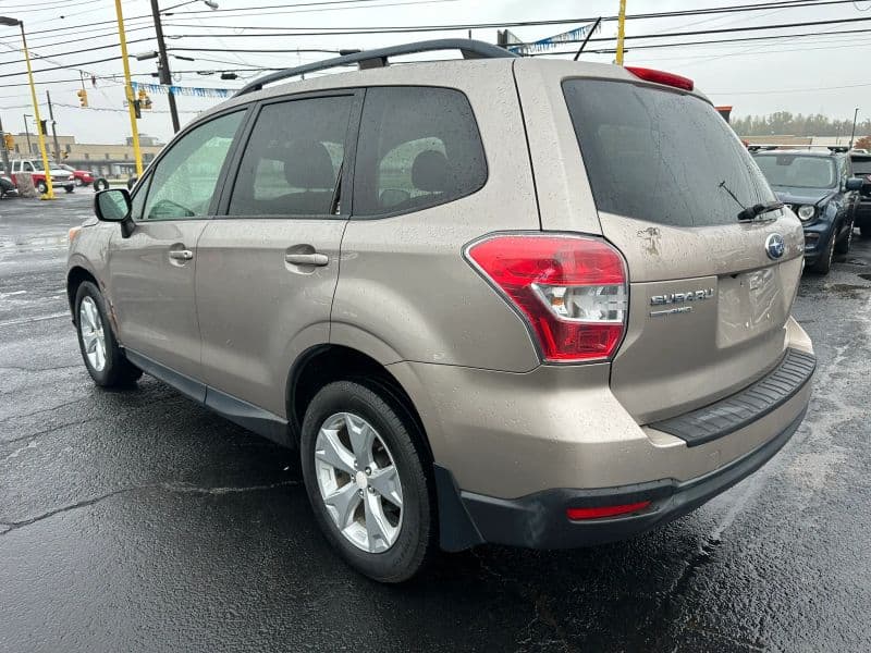 Photo 4 of 2015 Subaru Forester 2.5i Premium